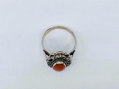 Zilveren ring met bloedkoraal, Jac. de Vaal, Schoonhoven, 19 mm