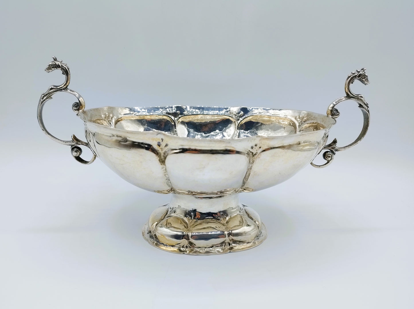 Silver brandy bowl, L. Guidon, Groningen, 1698