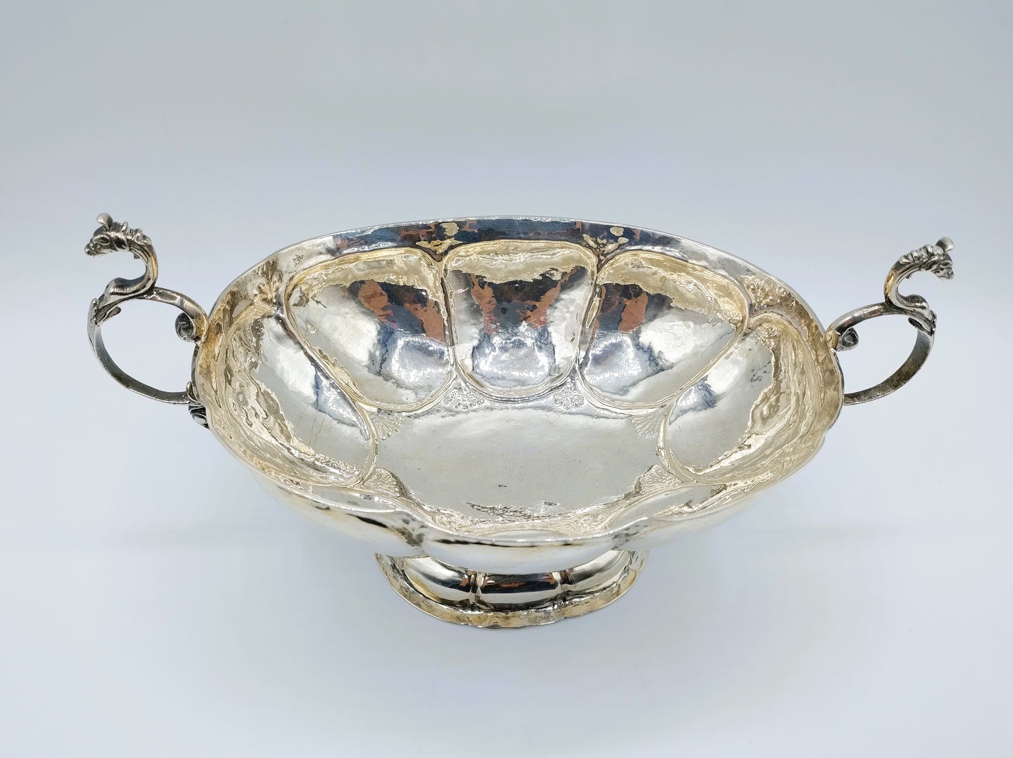 Silver brandy bowl, L. Guidon, Groningen, 1698