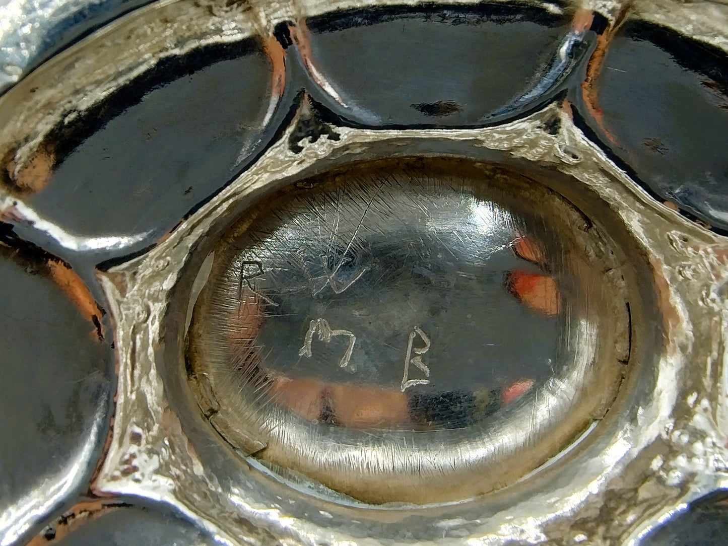 Silver brandy bowl, L. Guidon, Groningen, 1698