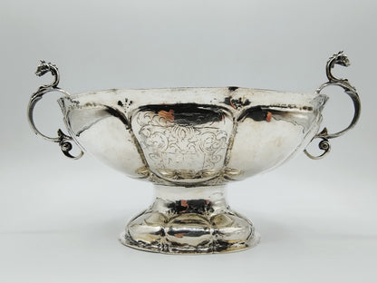 Silver brandy bowl, L. Guidon, Groningen, 1698