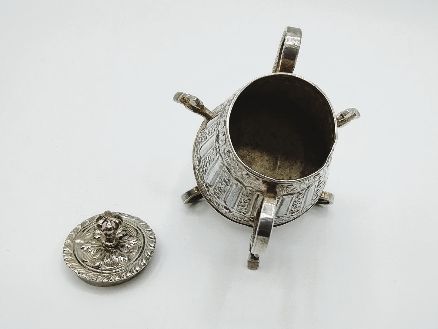 Zilveren miniatuur koffiekan met 3 kranen, Amsterdam, 1725