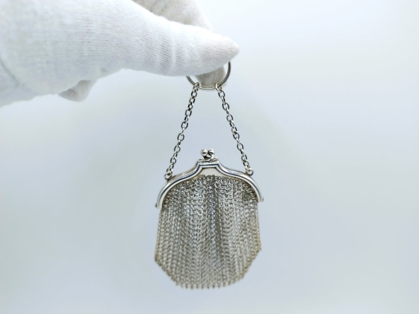 Zilveren beugeltasje met maliënkolder, Londen, 1915