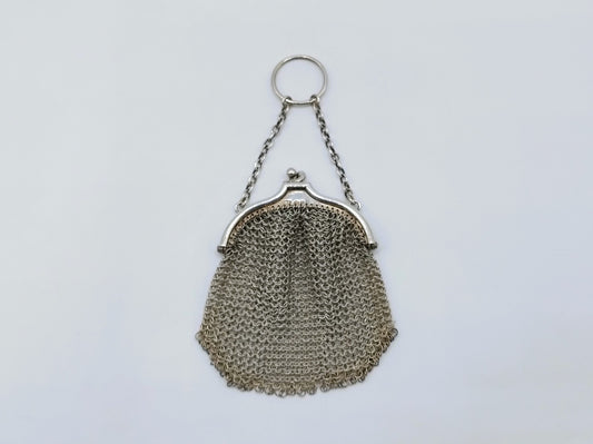 Zilveren beugeltasje met maliënkolder, Londen, 1915