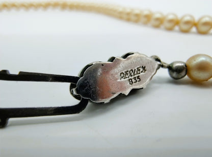Parelketting met zilveren slot, 44,5 cm
