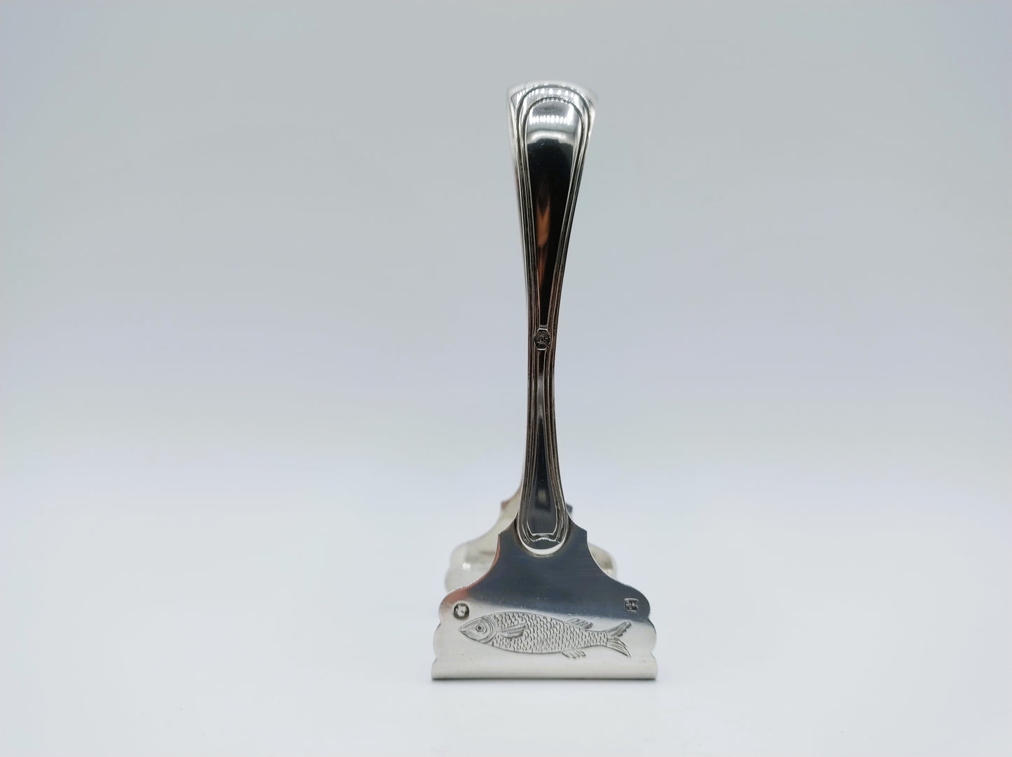 Silver sardine tongs, W. and Middendo Brick, Rotterdam, 1861