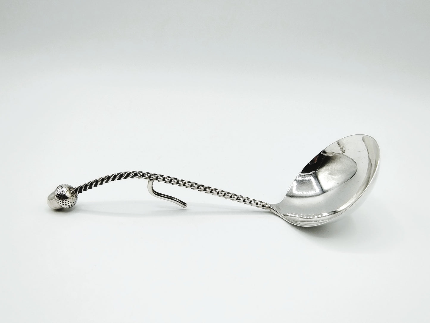 Zilveren roomlepel met eikel, J.H. van der Meulen, Joure, 1971