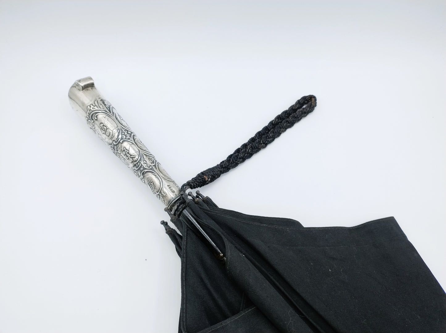 Antieke paraplu met zilveren handvat (mesheft), Hooijkaas,  L. Lewis, 1892