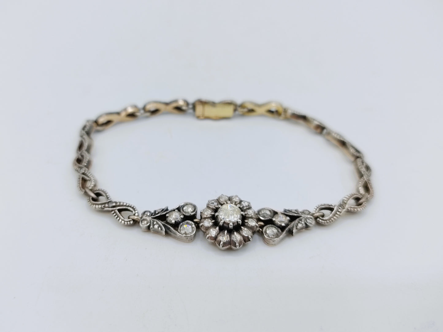 14 Karat Gold- und Silberarmband mit 34 Diamanten im Rosenschliff