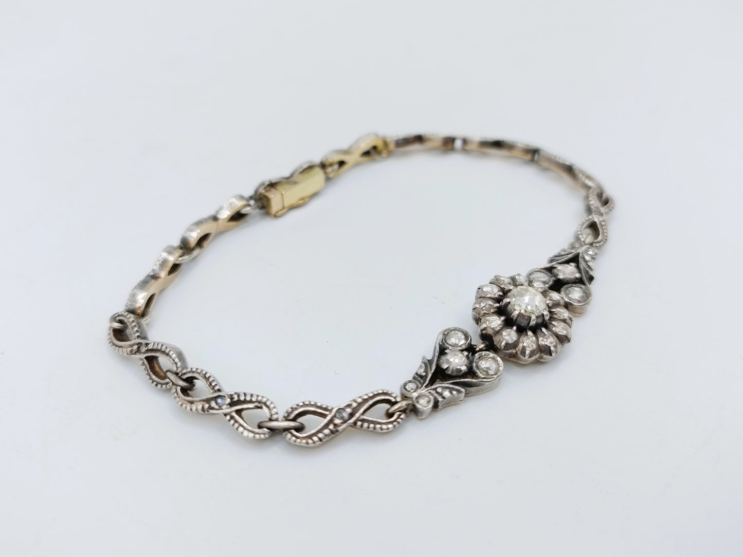 14 Karat Gold- und Silberarmband mit 34 Diamanten im Rosenschliff