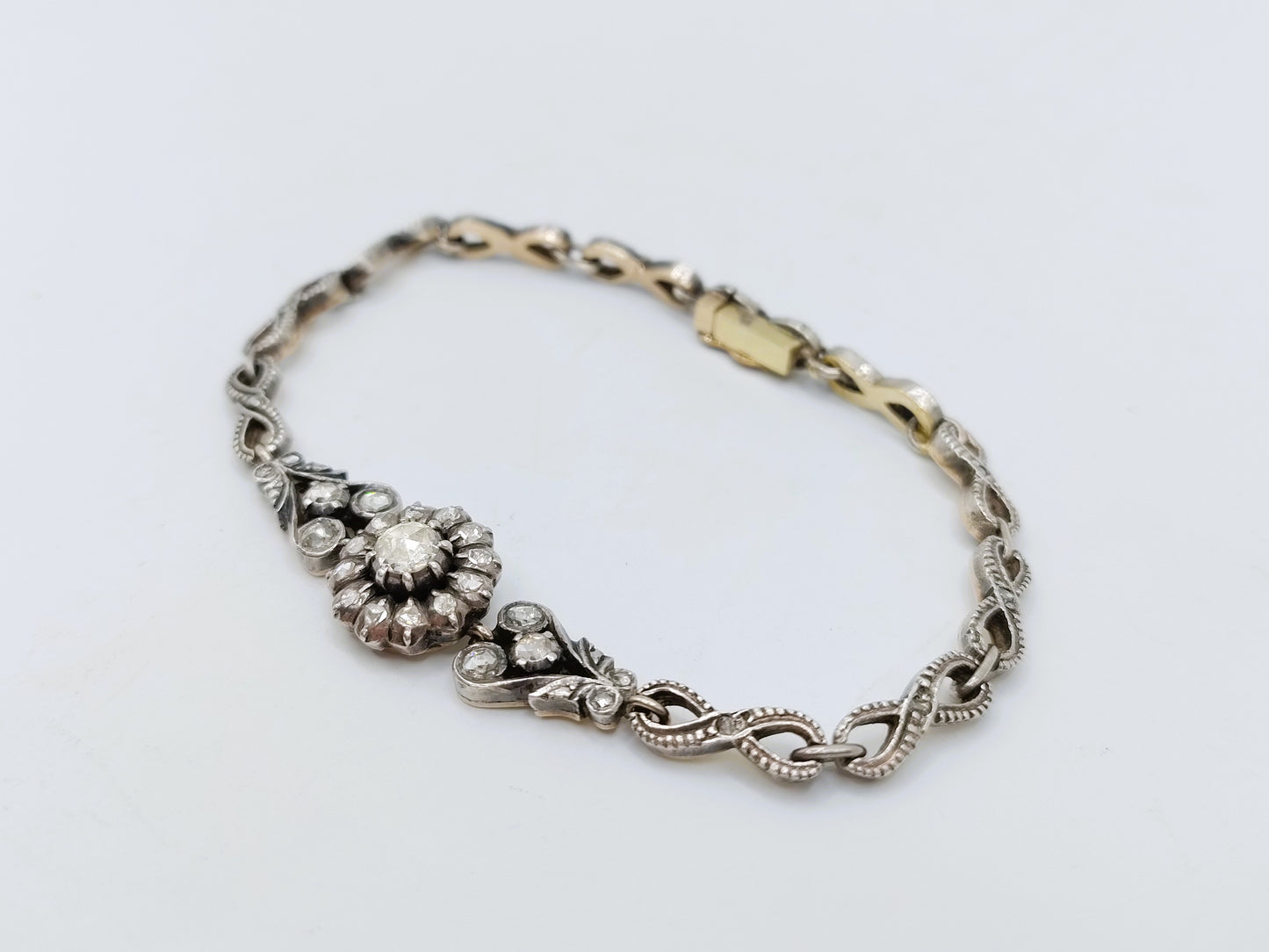 14 Karat Gold- und Silberarmband mit 34 Diamanten im Rosenschliff