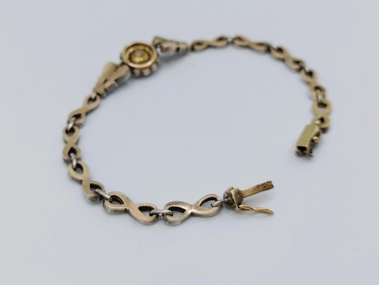 14 Karat Gold- und Silberarmband mit 34 Diamanten im Rosenschliff
