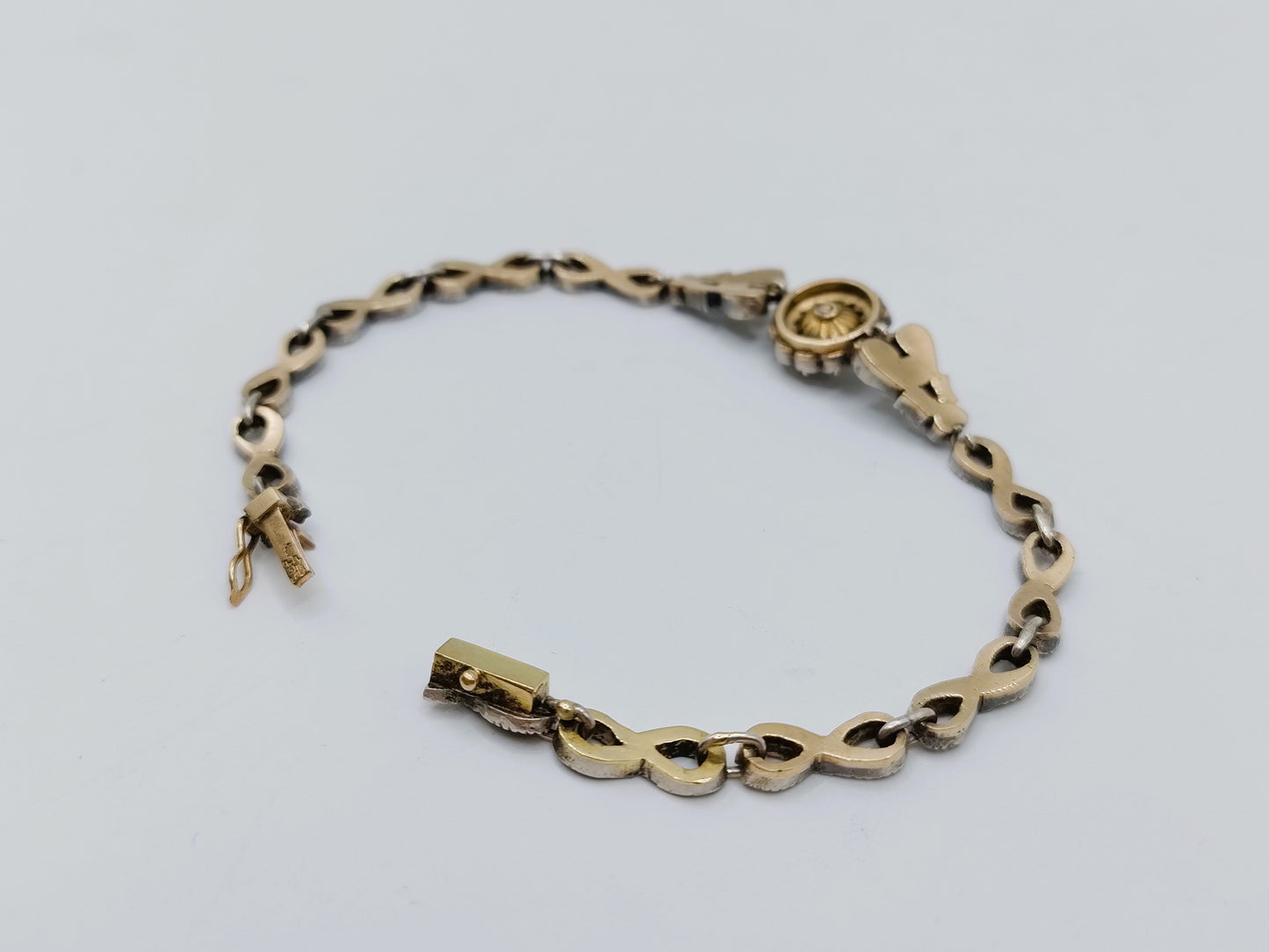 14 Karat Gold- und Silberarmband mit 34 Diamanten im Rosenschliff