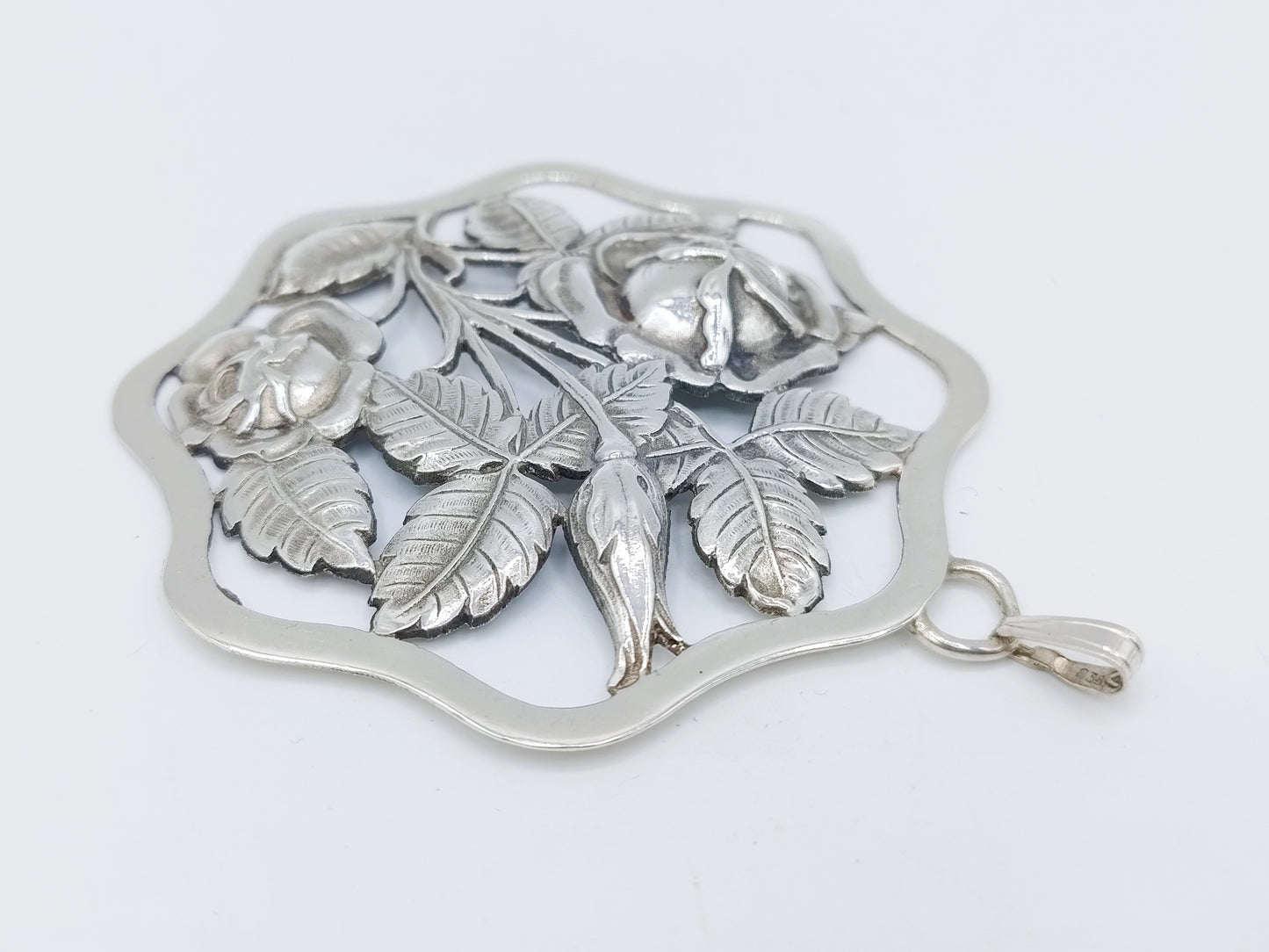 Silver flower pendant, Fa. Bijkamp and Co, Steenwijk