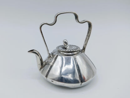 Zilveren miniatuur waterketel, Amsterdam, ca. 1725