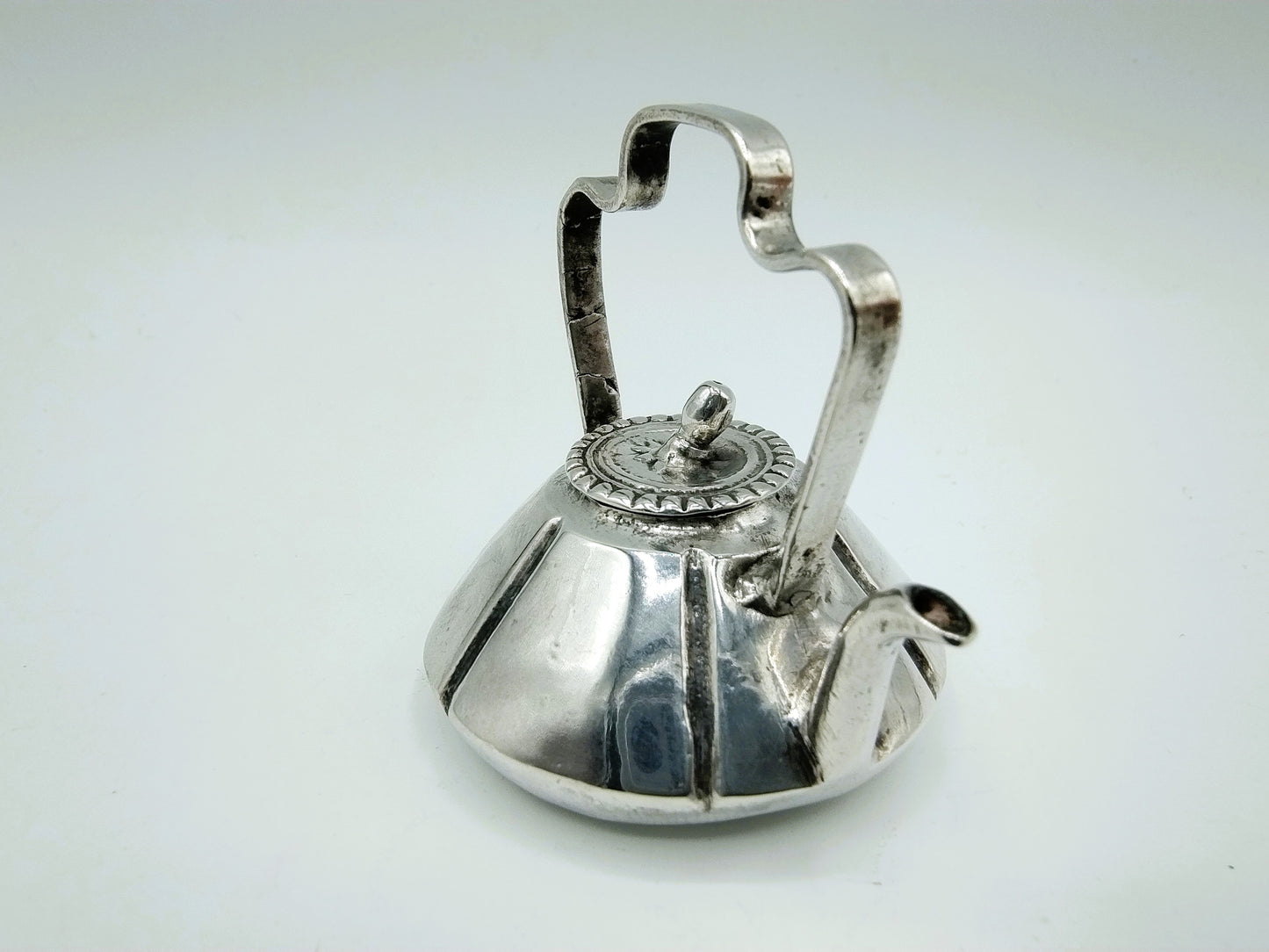 Zilveren miniatuur waterketel, Amsterdam, ca. 1725