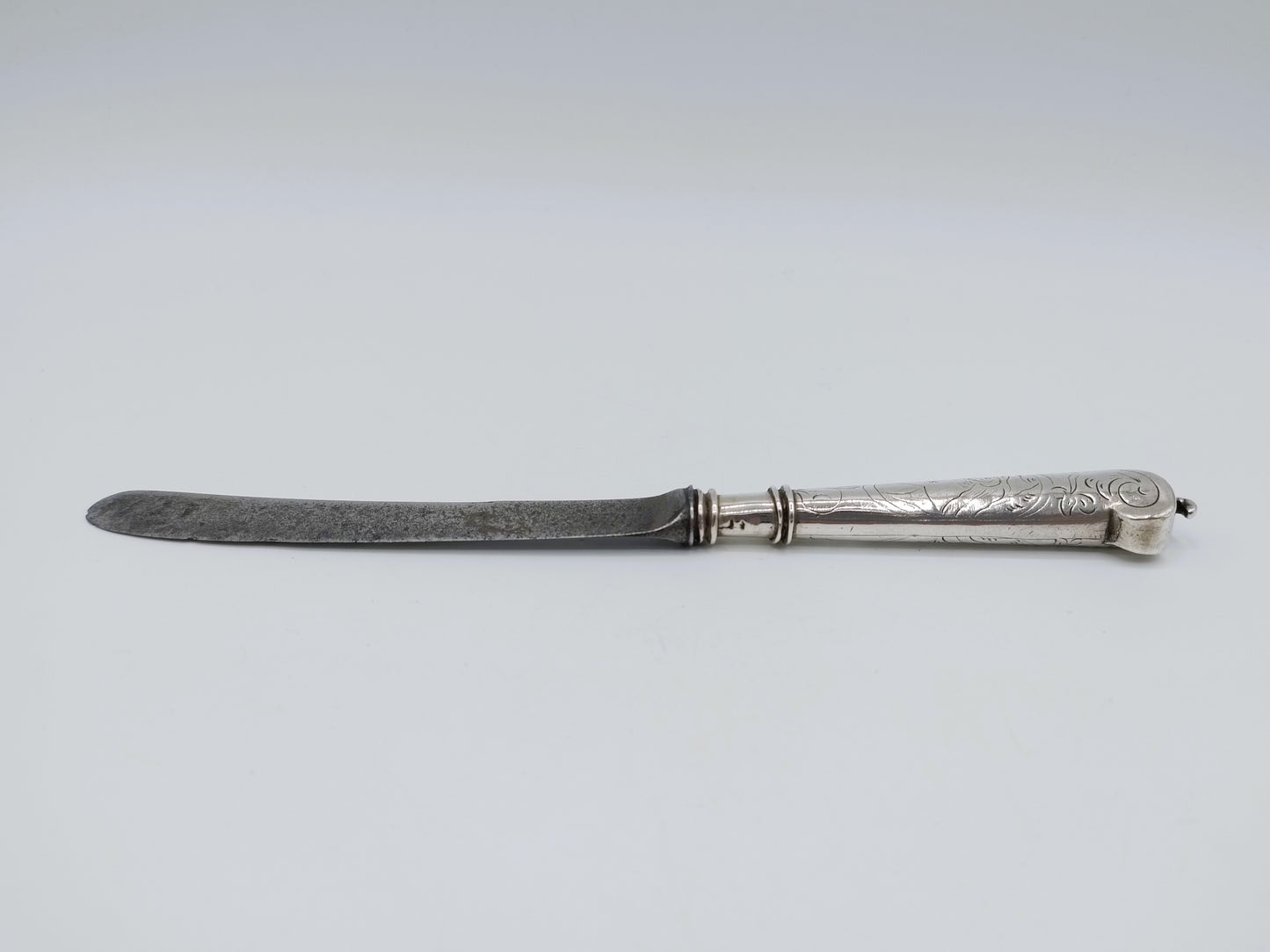 Zilveren mesheft met stalen lemmet, D. Hoep, Hoorn, 1769