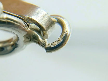 Silberkette mit Anhänger, Stein im Birnenschliff, 47,5 cm.
