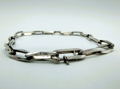 Silver 'close forever' bracelet, 20 cm