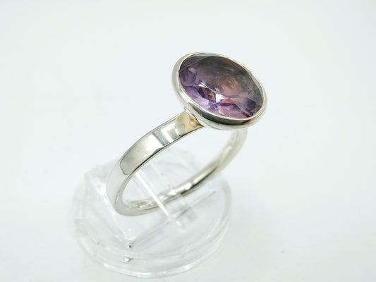 Zilveren ring met amethist, 18.75 mm