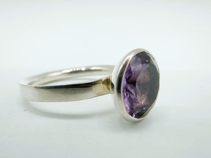 Zilveren ring met amethist, 18.75 mm
