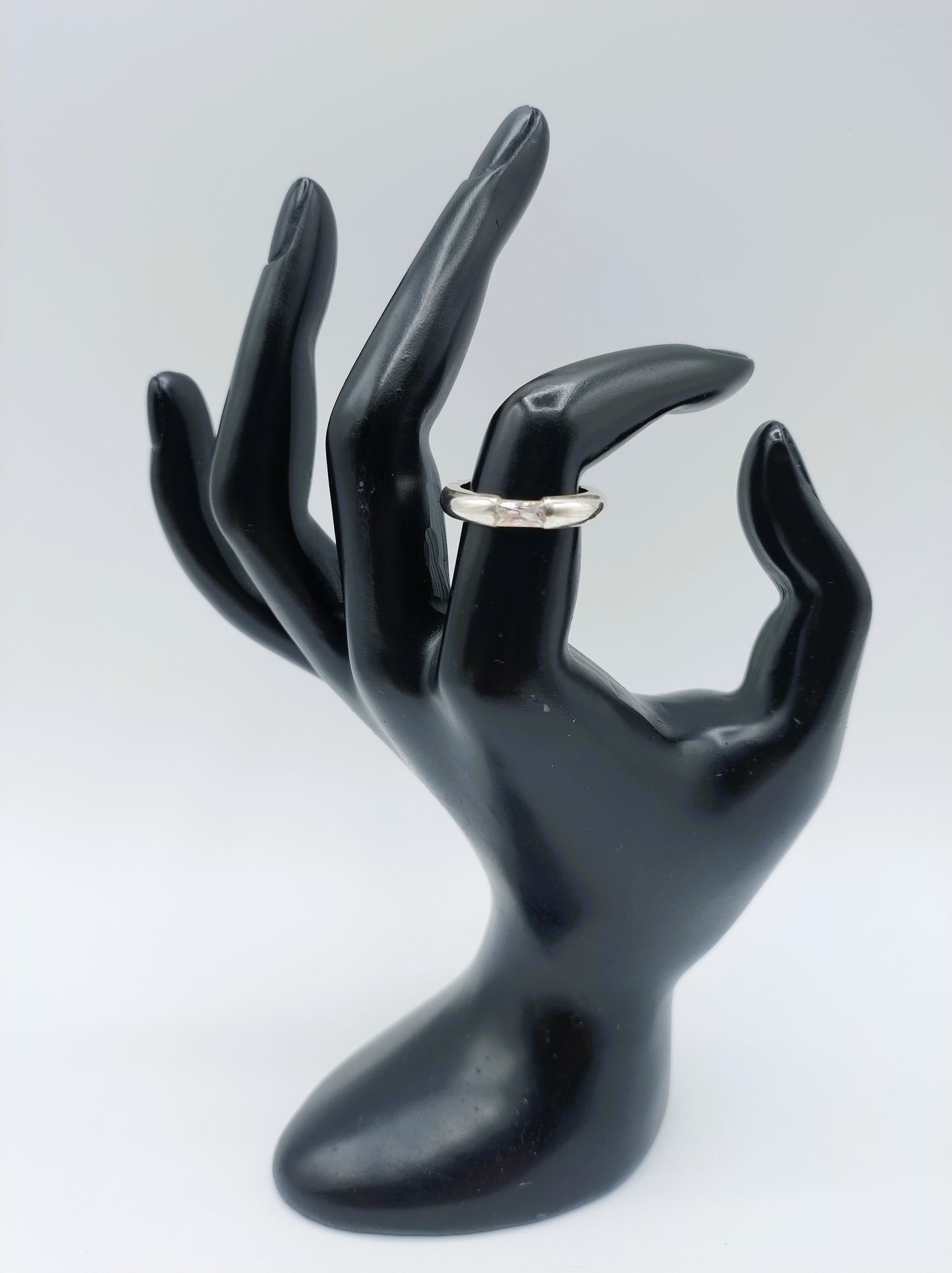Zilveren ring met zirkonia, 17 mm