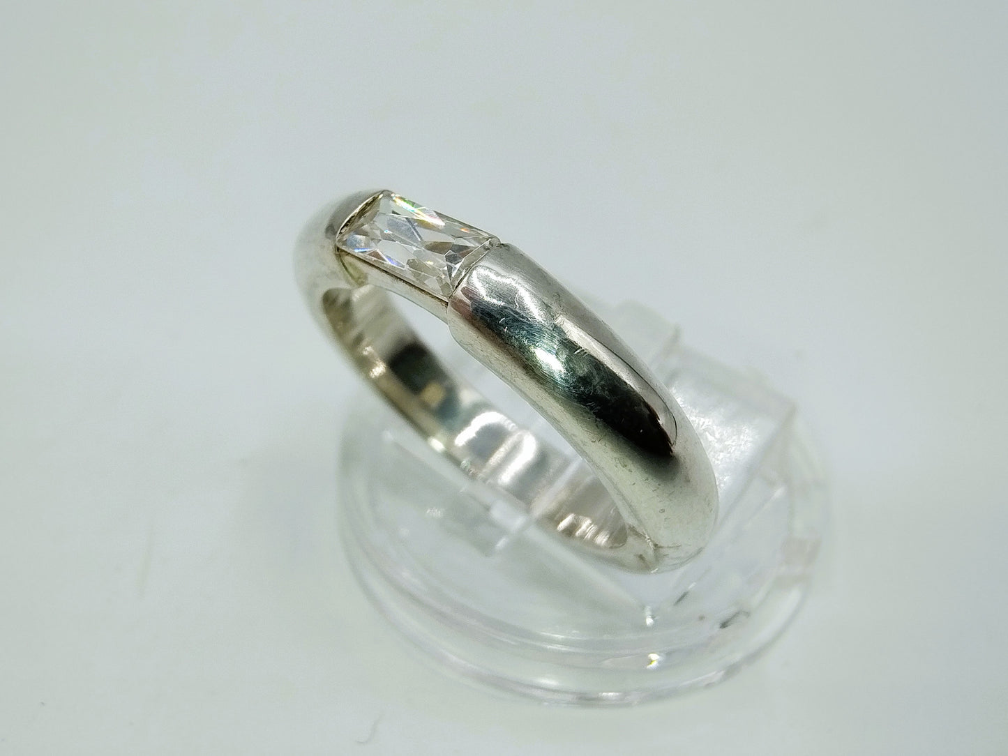 Zilveren ring met zirkonia, 17 mm