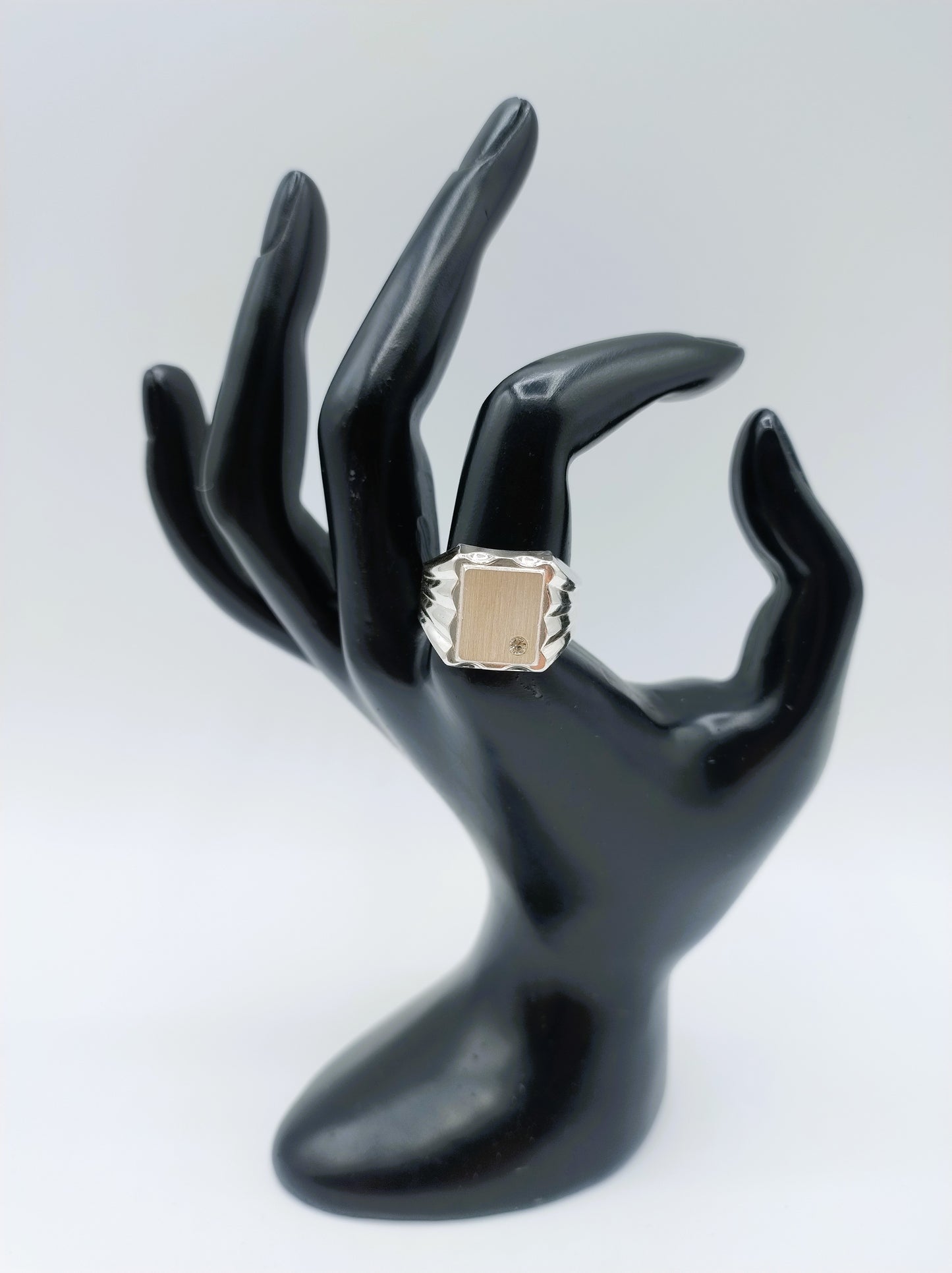 Zilveren heren zegelring met zirkonia, 21.5 mm