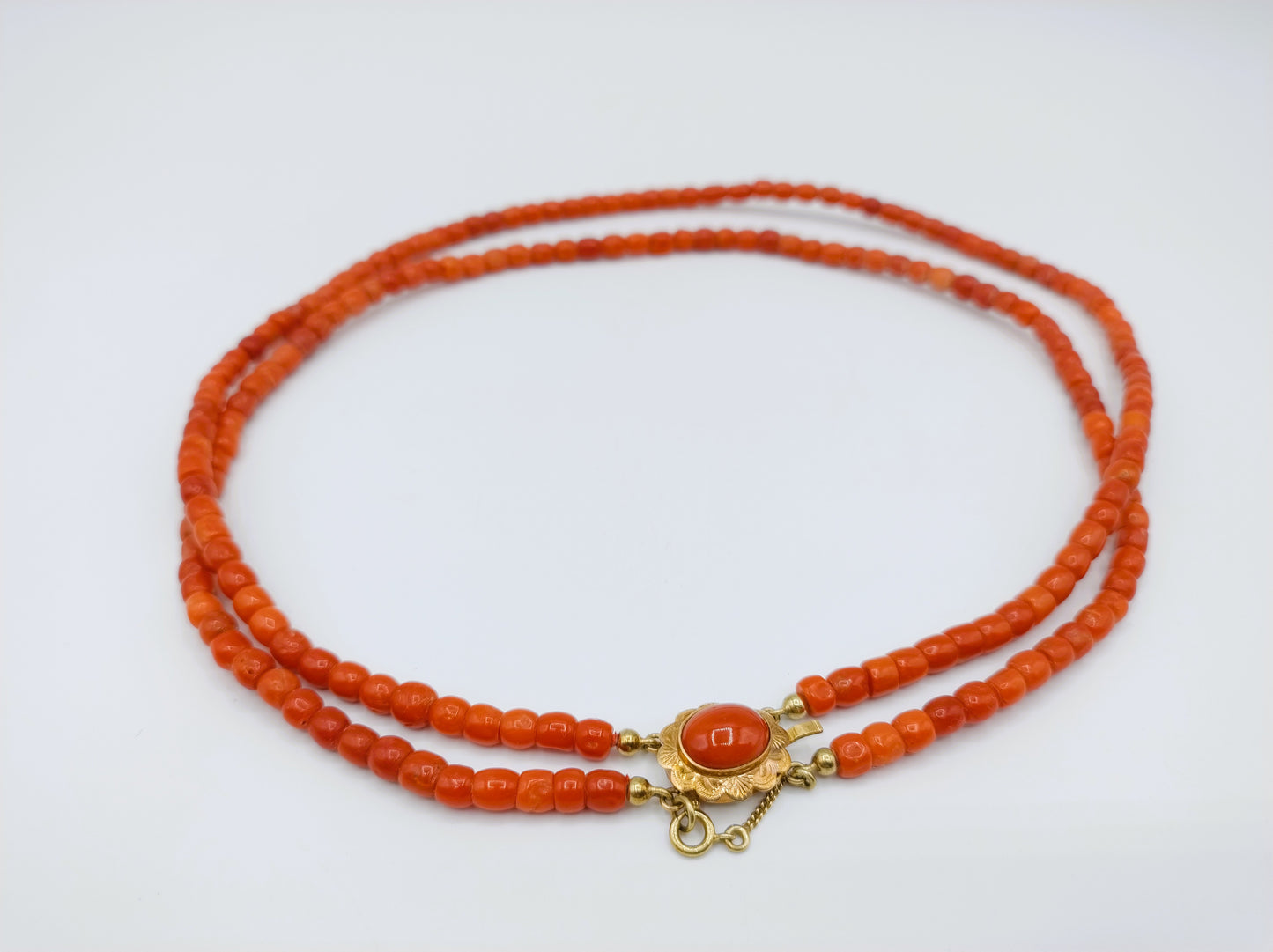 Rote Korallenkette mit Goldverschluss, Amsterdam, 40-44 cm