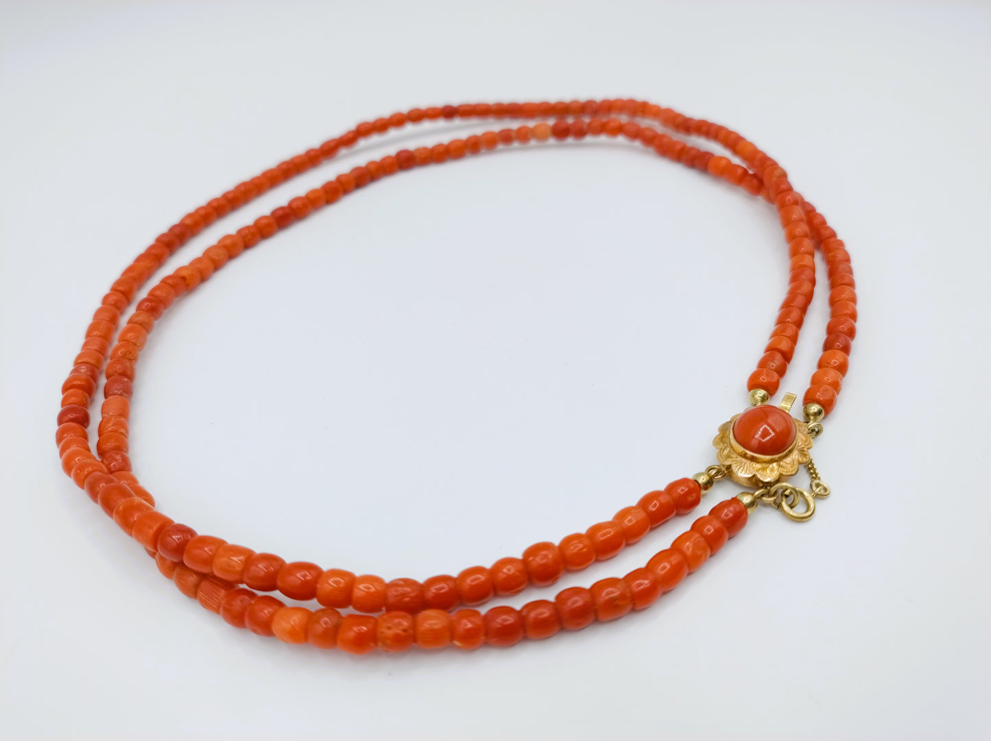 Rote Korallenkette mit Goldverschluss, Amsterdam, 40-44 cm