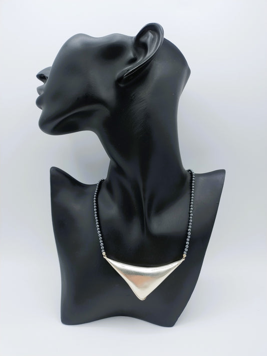 Hematiet kralenketting met zilveren slot en hanger, 56 cm