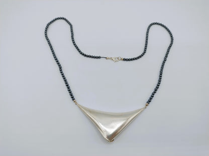 Hematiet kralenketting met zilveren slot en hanger, 56 cm