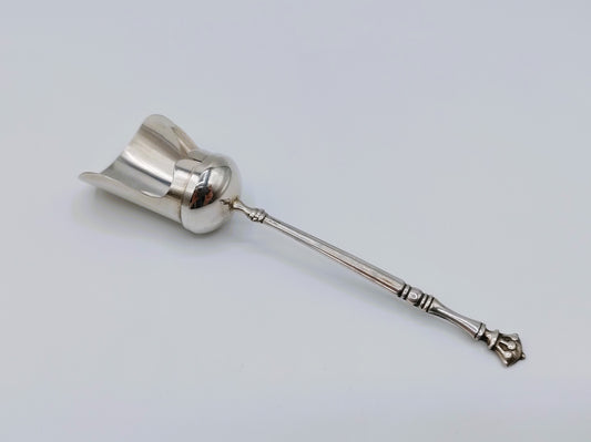 Silver tea scoop, B. Drost Gz, Rhenen, ca. 1980