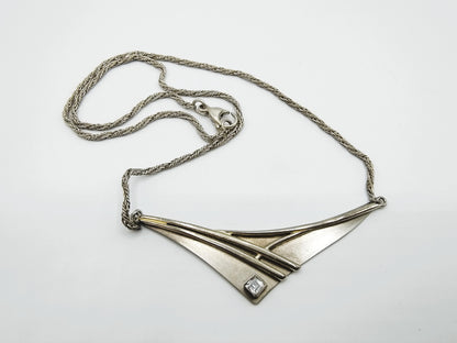 Zilveren koordcollier met V hanger, 42,5 cm.