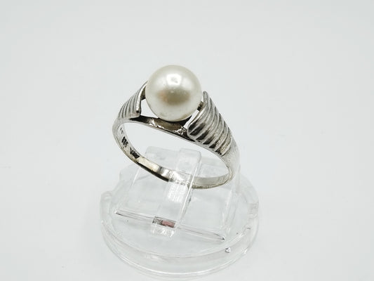 Zilveren ring met parel, A.W.G. Wels, Amsterdam, 18 mm