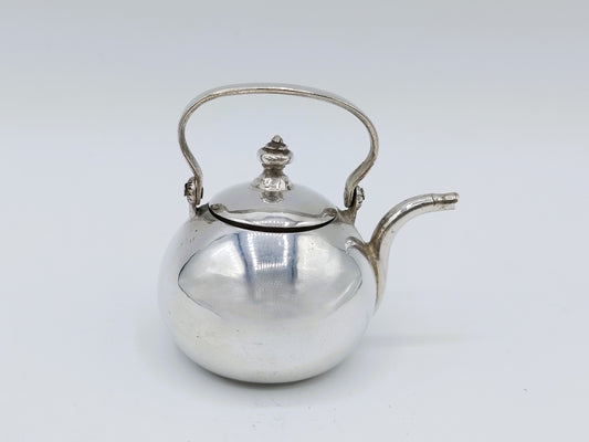 Silver miniature kettle, J. Borduur, Amsterdam, 1754