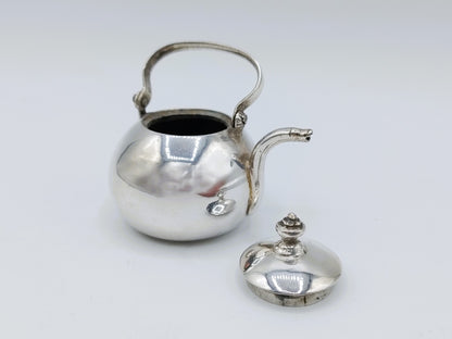 Zilveren miniatuur waterketel, J. Borduur, Amsterdam, 1754