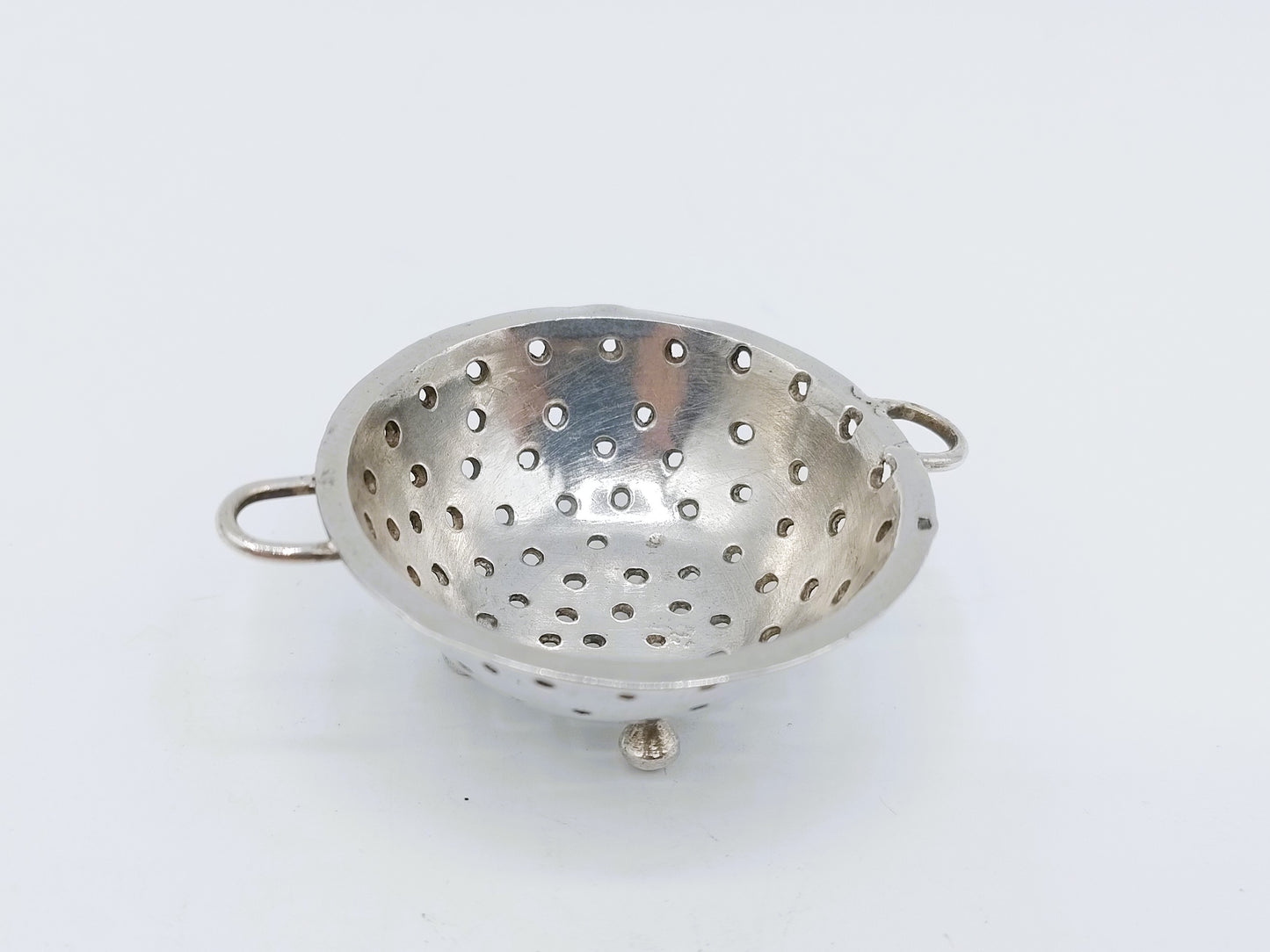 Silver miniature colander, F. van Strant II, Amsterdam, 1739