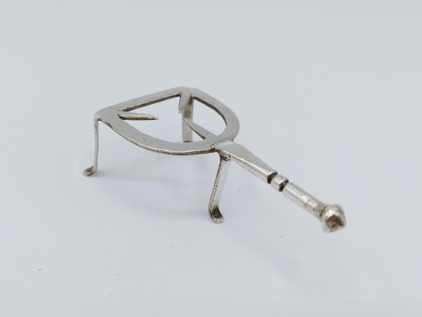 Silver miniature trivet, P. Snijder, Haarlem, 1732