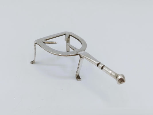 Silver miniature trivet, P. Snijder, Haarlem, 1732