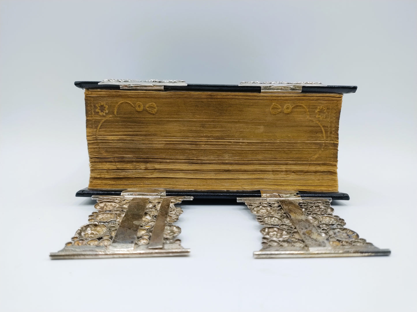 Bijbel met zilveren sloten, J. Jonker, Meppel, ca. 1870
