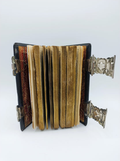Bibel mit Silberverschlüssen, KJ Kanninga, Drachten, 1873
