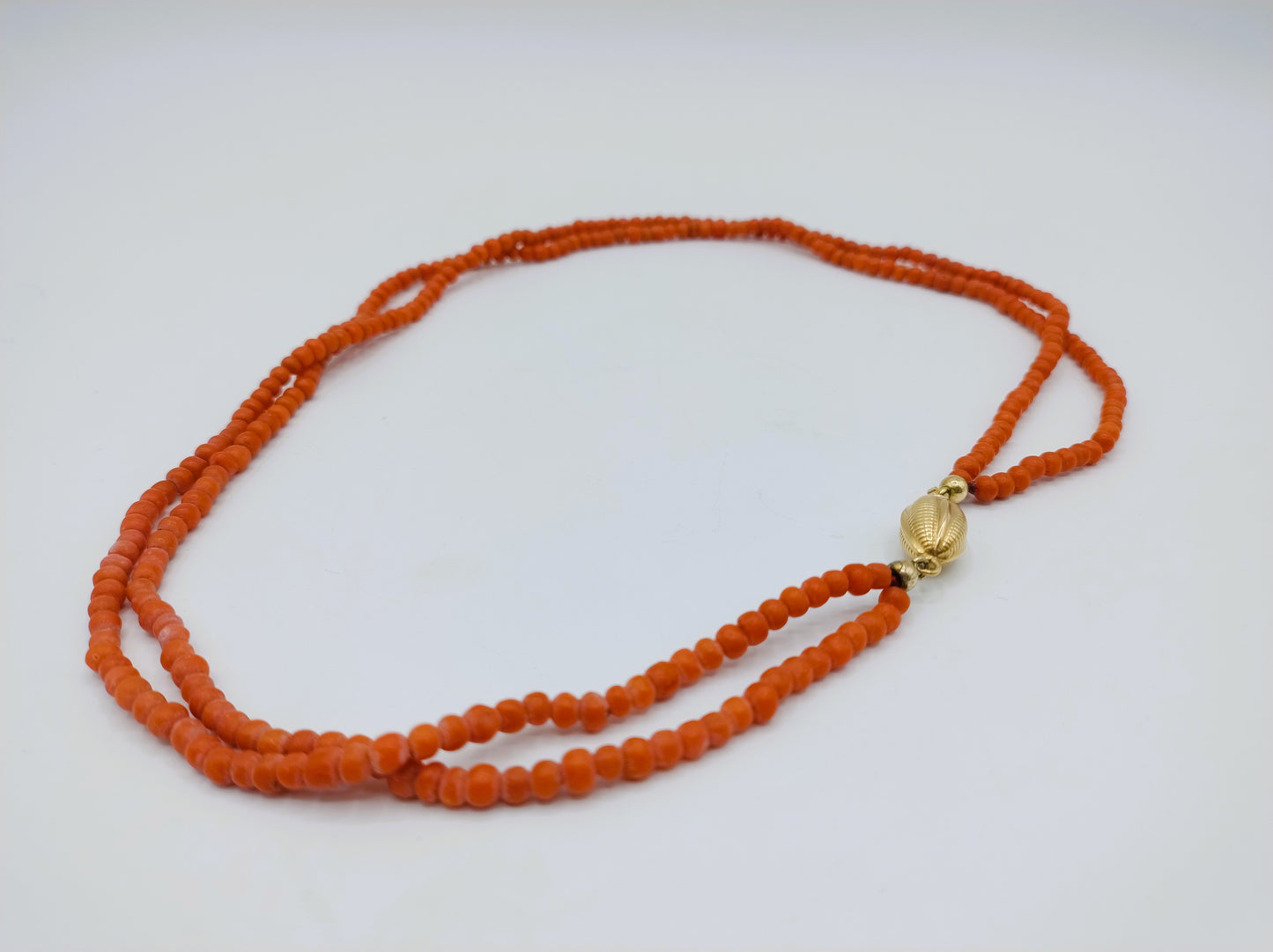 Blood coral necklace, 2 strands, with gold clasp, 48 cm