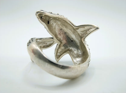 Zilveren ring, dolfijn met markasieten, 17.5 mm