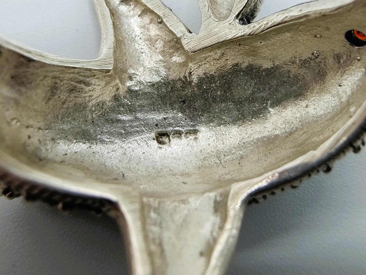 Zilveren ring, dolfijn met markasieten, 17.5 mm