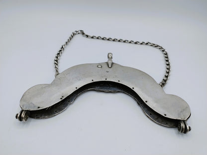 Zilveren tasbeugel met ketting, H.N. Hubert, Groningen, ca. 1790