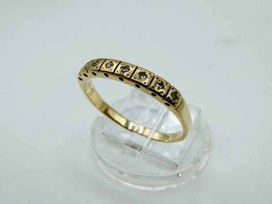 Gouden bandring met 8 diamanten, 19 mm