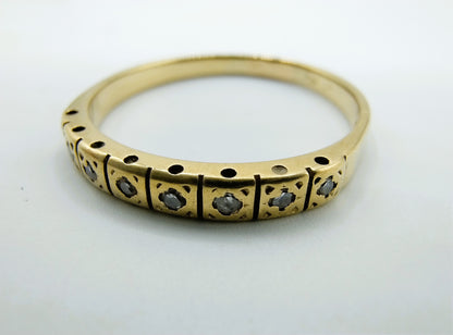 Gouden bandring met 8 diamanten, 19 mm