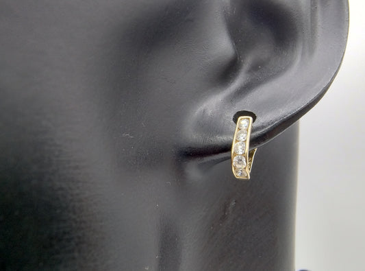 Gouden oorbellen met zirkonia