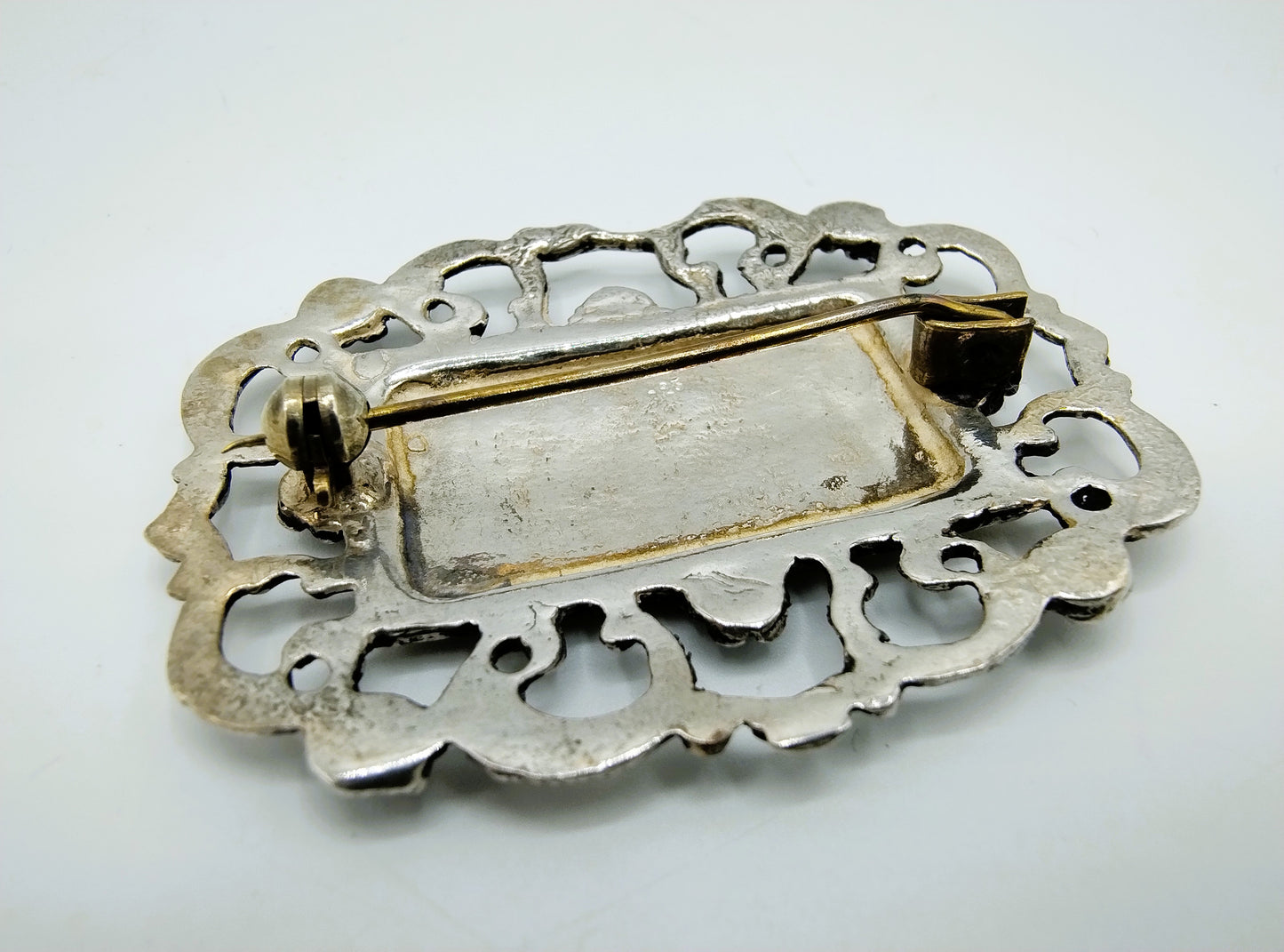 Zilveren broche met nielo inleg,  925
